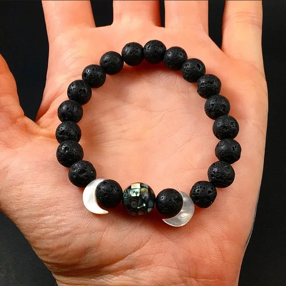 Mother of Pearl Abalone Moon bracelet - Picture 3 of 4